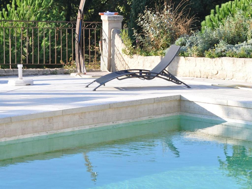 Domaine Saint Victor La Tour-dʼAigues Exterior foto