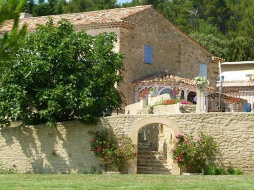 Domaine Saint Victor La Tour-dʼAigues Exterior foto